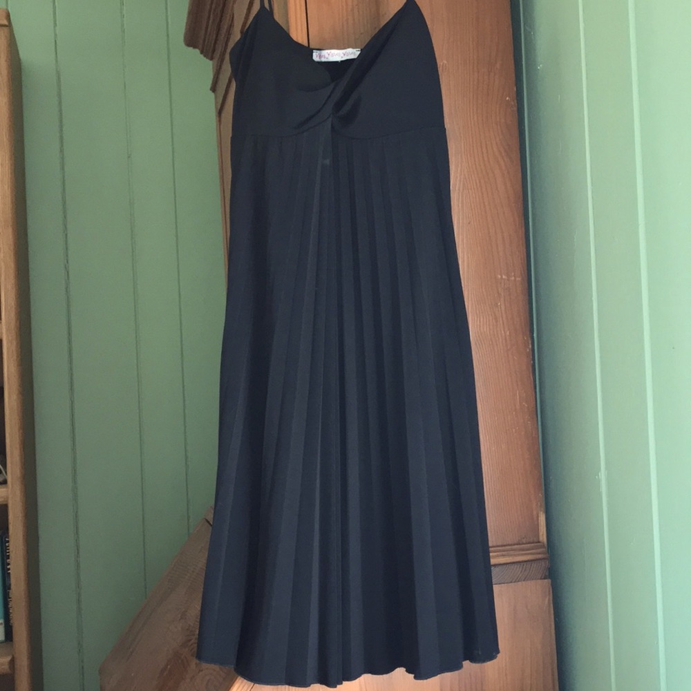 Twist Front Pleated Spaghetti Strap Dress